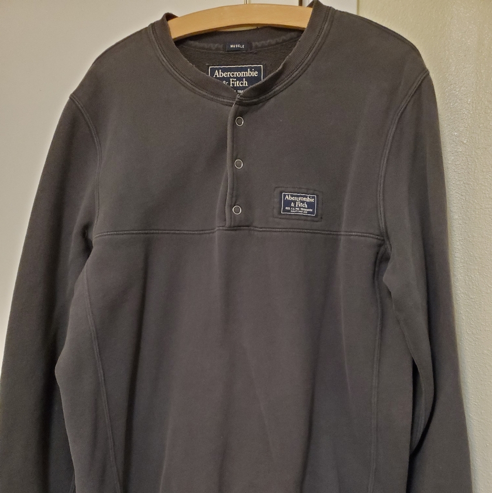 A&F Henley Sweatshirt